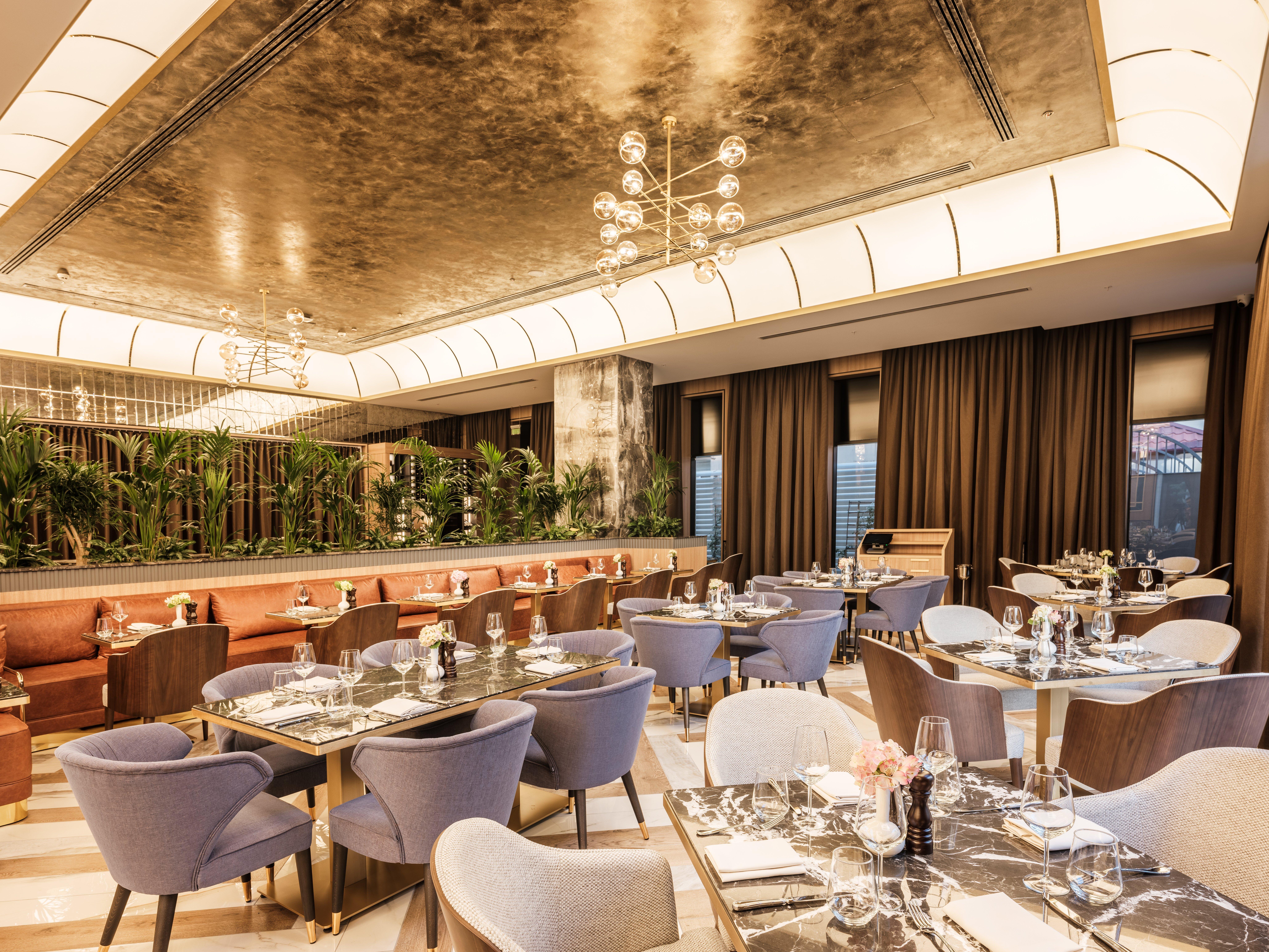 Intercontinental Baku By Ihg Hotel Luaran gambar The interior of the restaurant