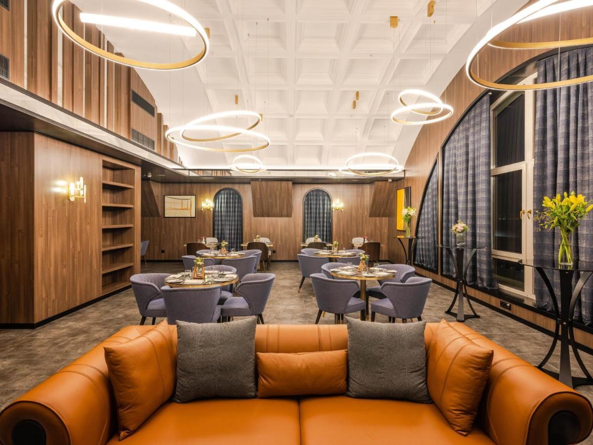 Intercontinental Baku By Ihg Hotel Luaran gambar The interior of the restaurant