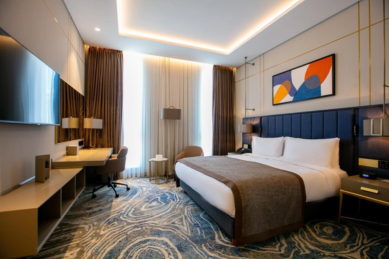 Intercontinental Baku By Ihg Hotel Luaran gambar Deluxe Room