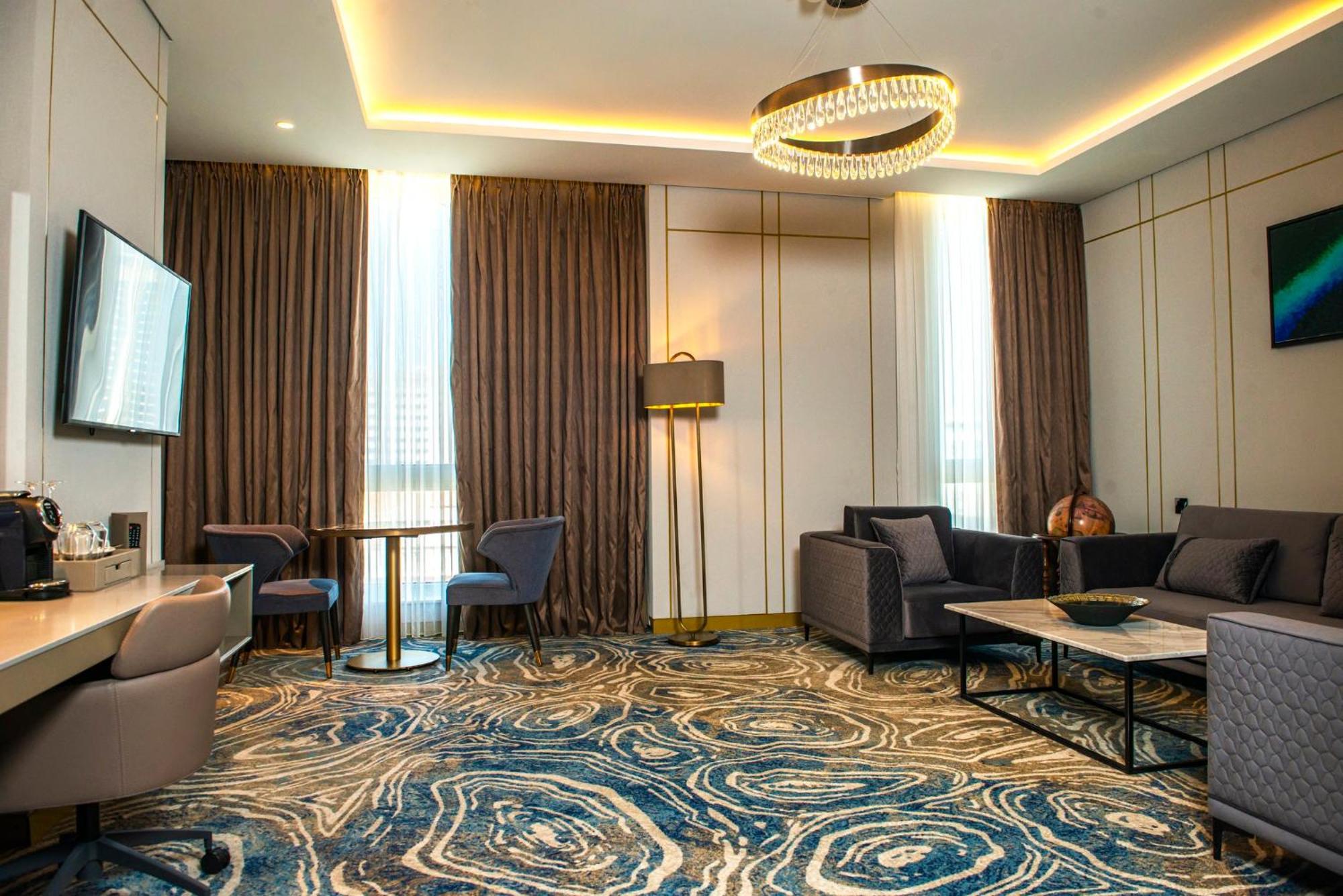 Intercontinental Baku By Ihg Hotel Luaran gambar Suite room at the hotel